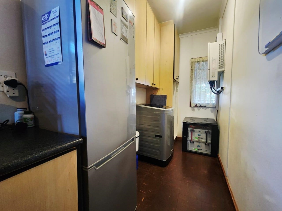 To Let 3 Bedroom Property for Rent in Bothasig Western Cape
